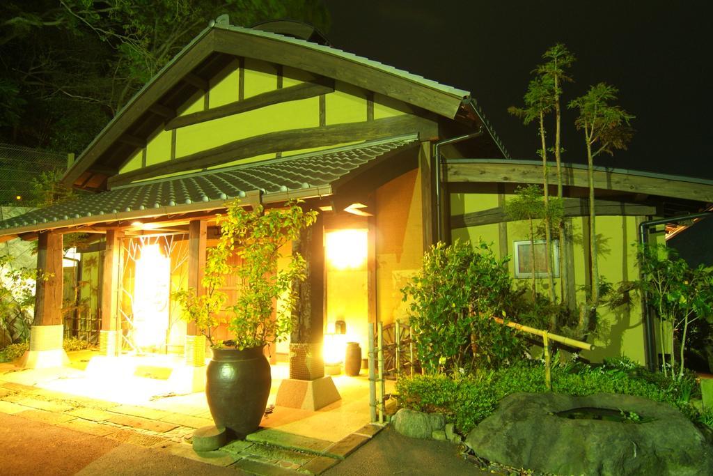 Hotel Musouan Biwa Izu  Esterno foto